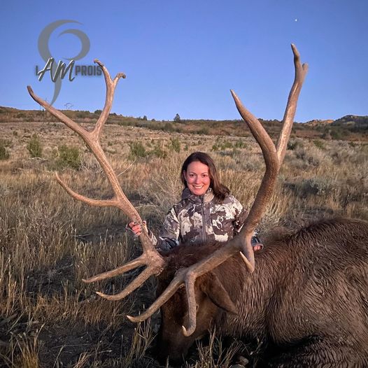 Big Bull Down For Tara Peel!